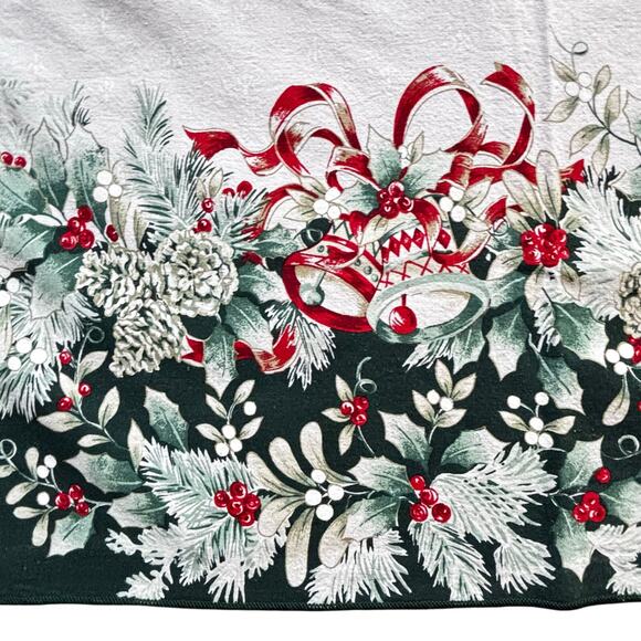 Christmas tablecloth long rectangle creamy white & green holly border print - Picture 5 of 9